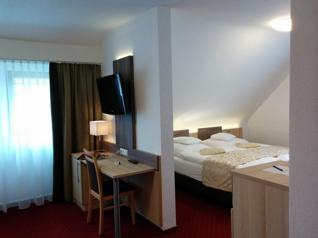 Wellness Hotel Garni Krone Baiersbronn Bagian luar foto