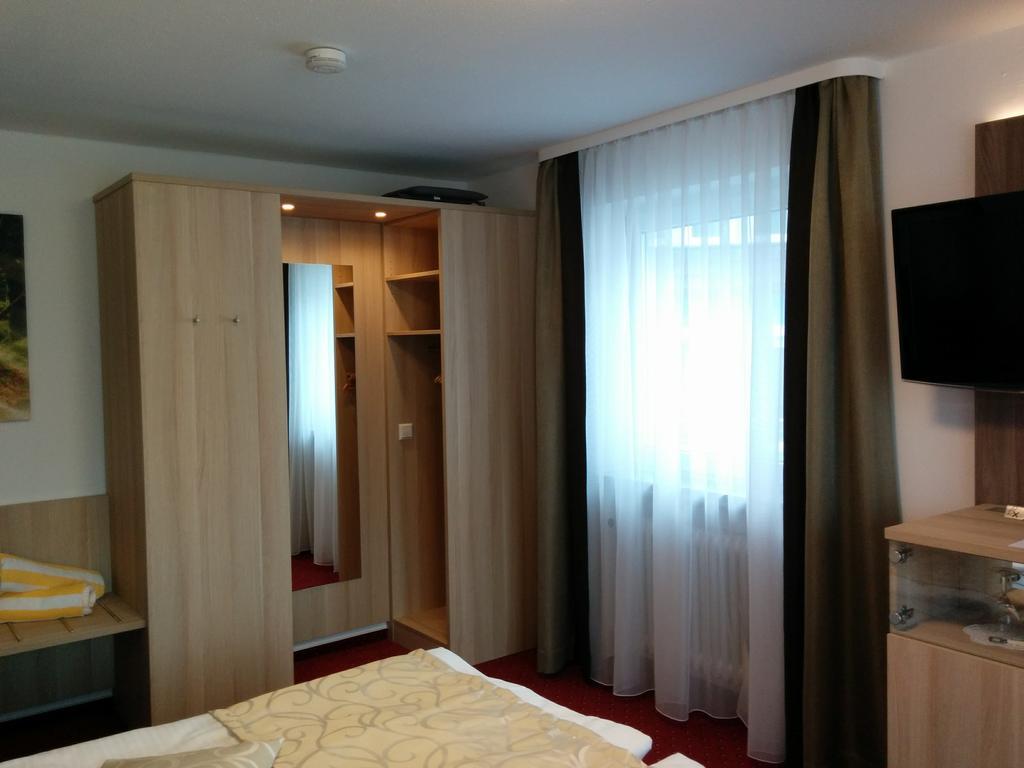 Wellness Hotel Garni Krone Baiersbronn Bagian luar foto